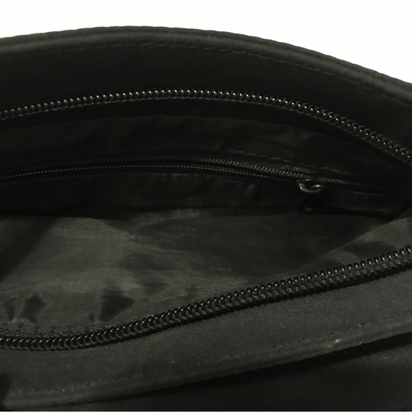 Chenson Black Shoulder Bag Zipper & Velcro Compartments Silver Hardware - Picture 6 of 11